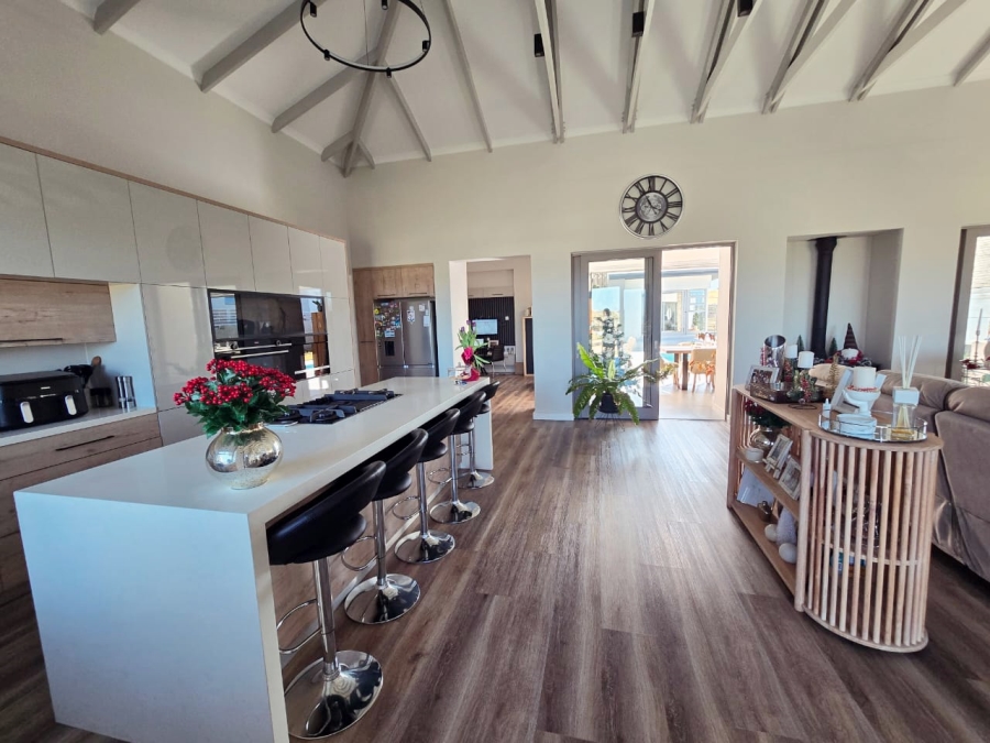 4 Bedroom Property for Sale in Oubaai Western Cape